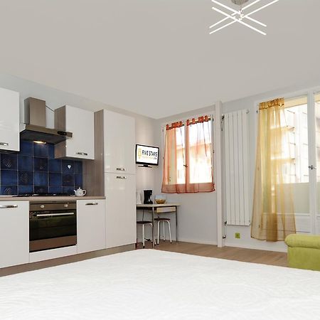 Blue Lagon Five Stars Holiday House Nice Dış mekan fotoğraf