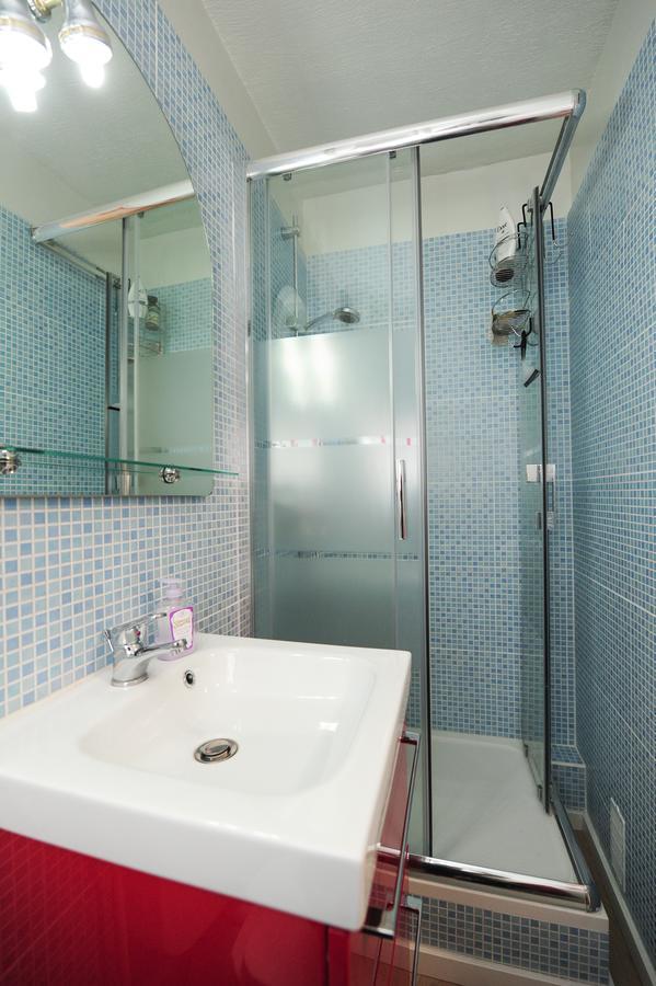 Blue Lagon Five Stars Holiday House Nice Dış mekan fotoğraf